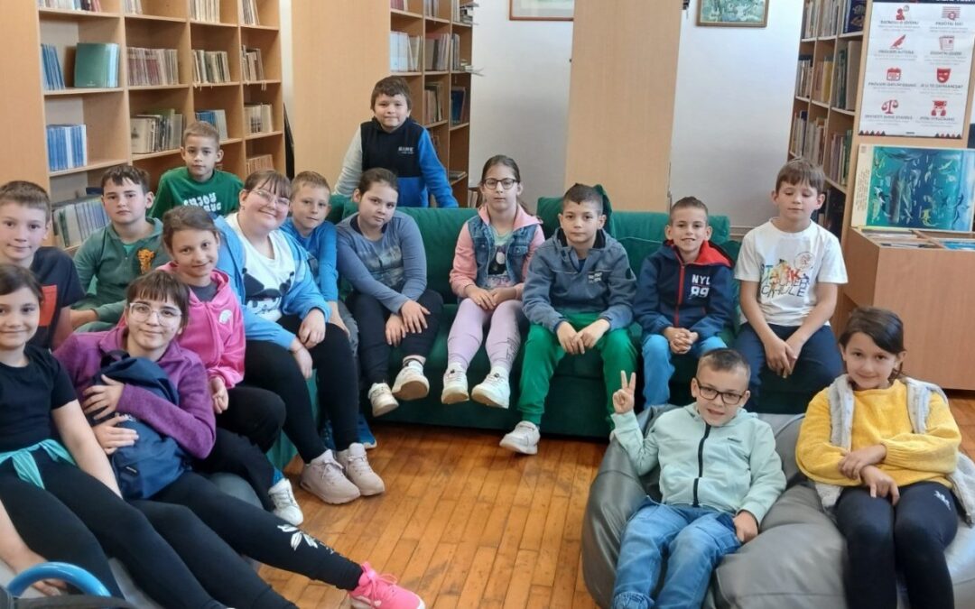 Šuma priča priče