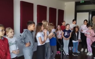 Učenici područne škole Kaniška Iva uspješno su snimili svoj prvi glazbeni videospot