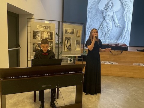 Osnovni glazbeni odjel – Nastupi naših učenika na otvorenjima izložbi 